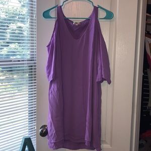 Gianni Bini cold shoulder dress